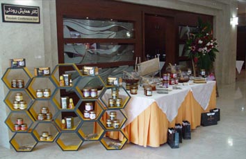برگزاری همایش شرکت تعاونی تولیدی زنبورداری کوهدشت خراسان
